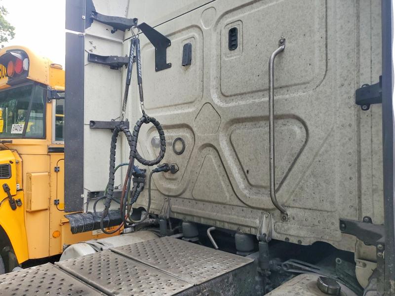 Продаж на аукціоні авто 2019 Freightliner Cascadia 126, vin: 1FUJHHDR1KLKV6937, номер лоту: 60618446