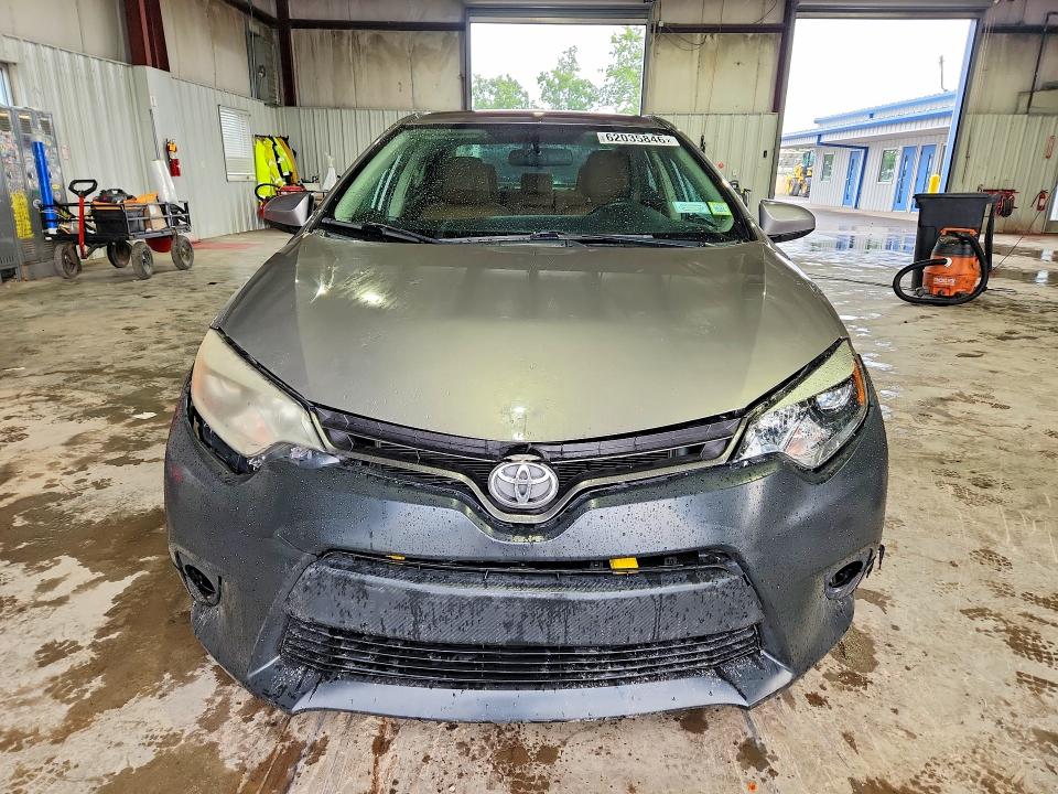62035846 :رقم المزاد ، 2T1BURHE0FC382112 vin ، 2015 Toyota Corolla مزاد بيع