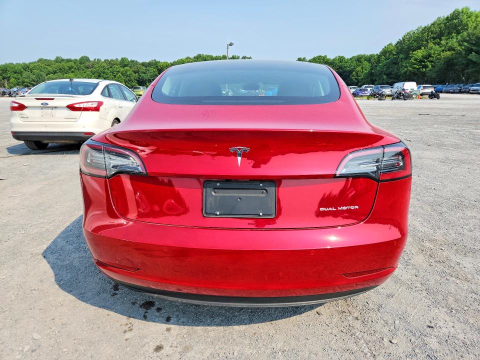Продажа на аукционе авто 2022 Tesla Model 3, vin: 5YJ3E1EB0NF127130, номер лота: 61211126
