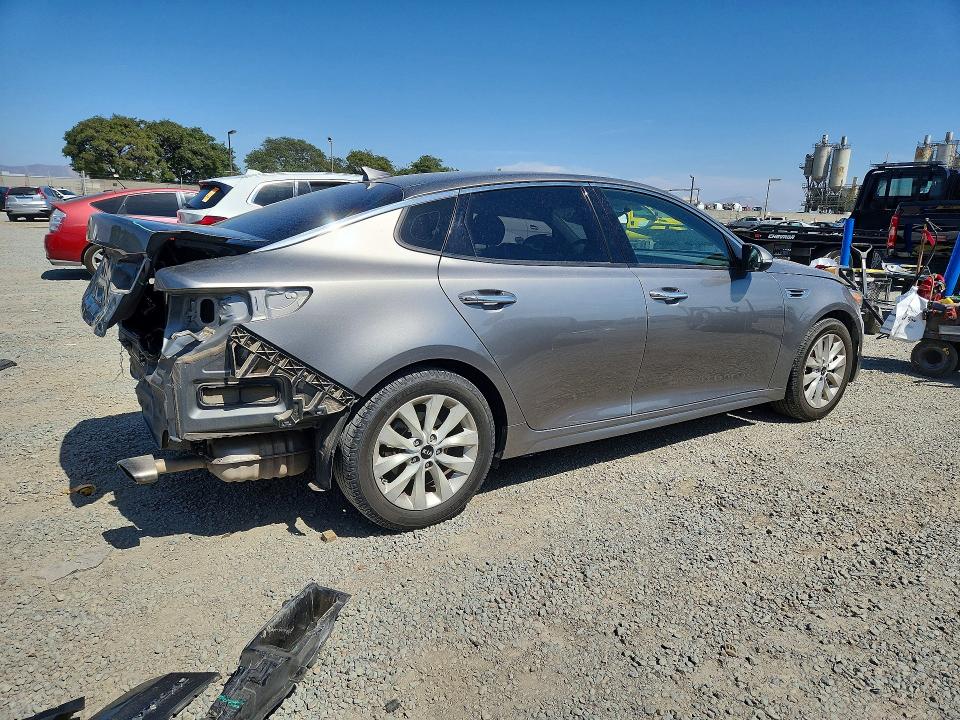 Продаж на аукціоні авто 2018 Kia Optima, vin: 5XXGU4L3XJG194021, номер лоту: 62432296