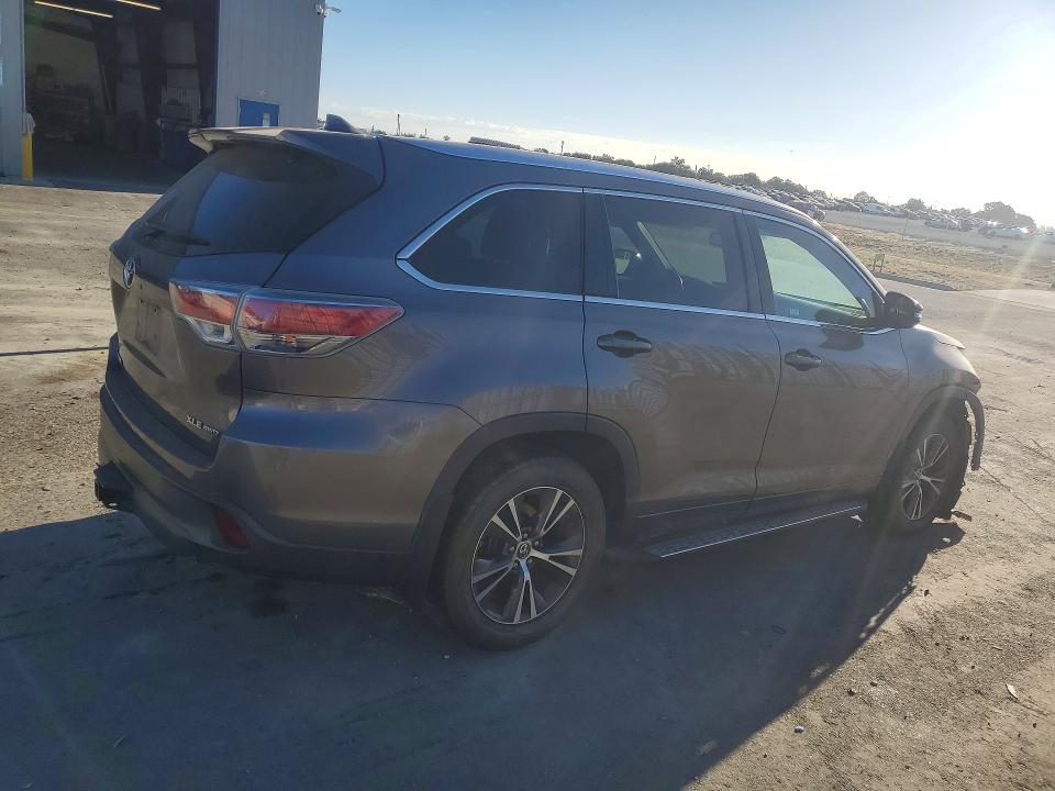 Продажа на аукционе авто 2016 Toyota Highlander, vin: 5TDJKRFH1GS501017, номер лота: 60983676