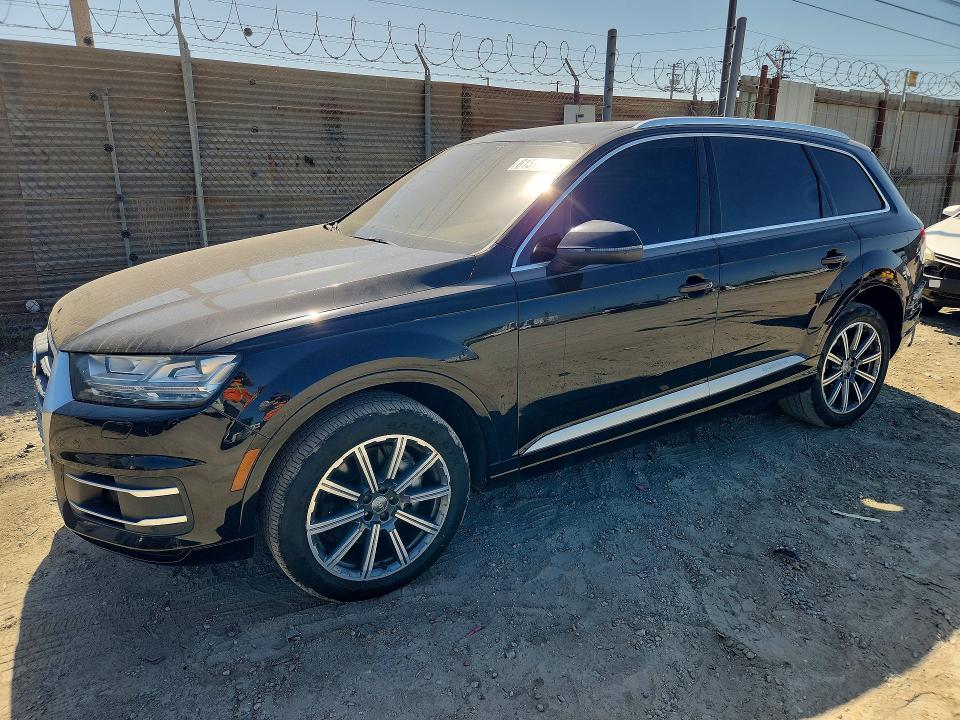Продаж на аукціоні авто 2017 Audi Q7, vin: WA1LAAF76HD006503, номер лоту: 61512526