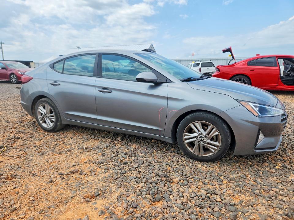 2019 Hyundai Elantra მანქანა იყიდება აუქციონზე, vin: KMHD84LFXKU749400, აუქციონის ნომერი: 59740036