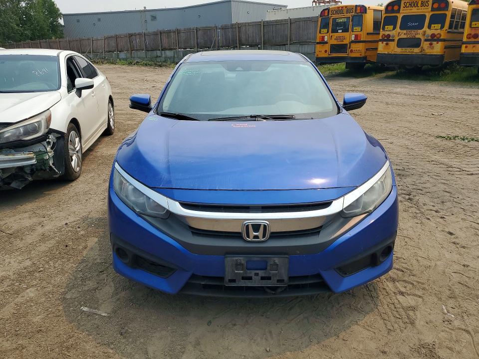 Продаж на аукціоні авто 2018 Honda Civic, vin: 2HGFC2F87JH013532, номер лоту: 60561656