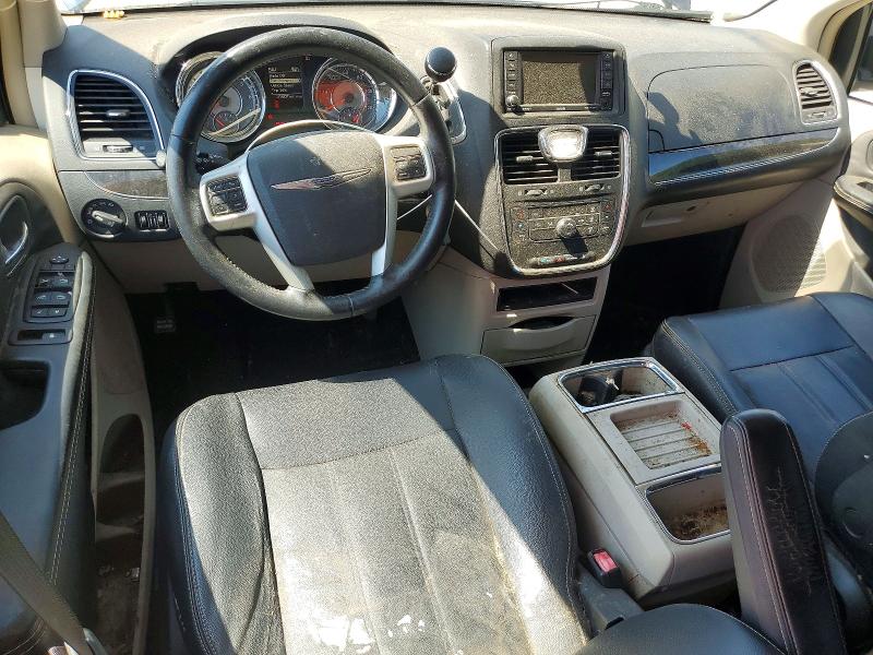 61623406 :رقم المزاد ، 2C4RC1BG5FR696559 vin ، 2015 Chrysler Town & Country مزاد بيع