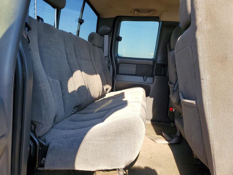 2005 Chevrolet Silverado მანქანა იყიდება აუქციონზე, vin: 1GCHK29255E288329, აუქციონის ნომერი: 60422316