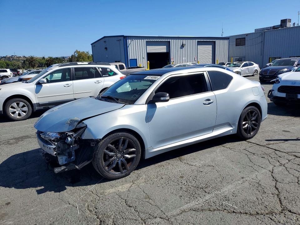63190966 :رقم المزاد ، JTKJF5C78E3066948 vin ، 2014 Scion Tc مزاد بيع