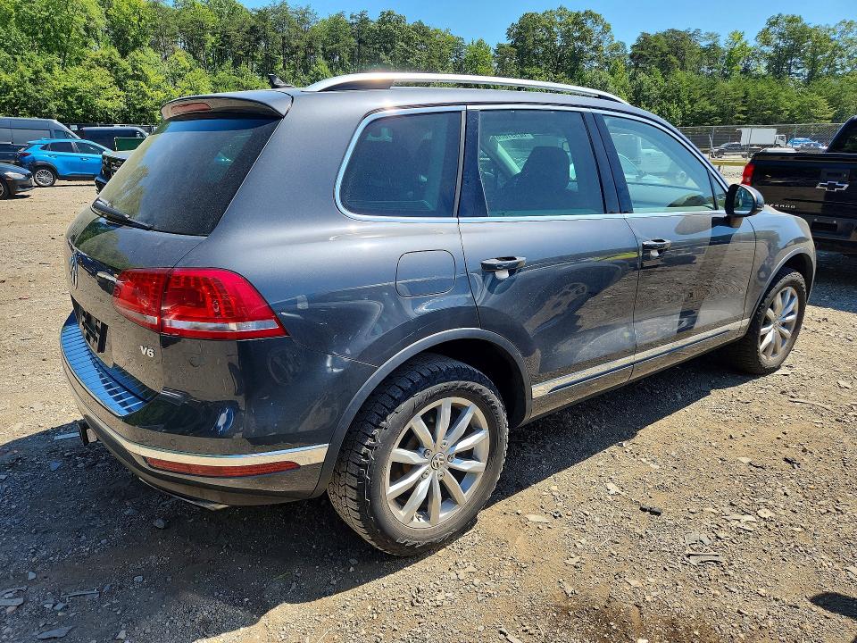 Продаж на аукціоні авто 2016 Volkswagen Touareg, vin: WVGEF9BP4GD010273, номер лоту: 62991806