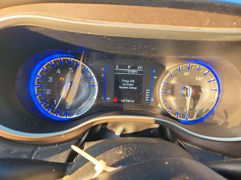62140256 :رقم المزاد ، 2C4RC1BG8KR721240 vin ، 2019 Chrysler Pacifica مزاد بيع