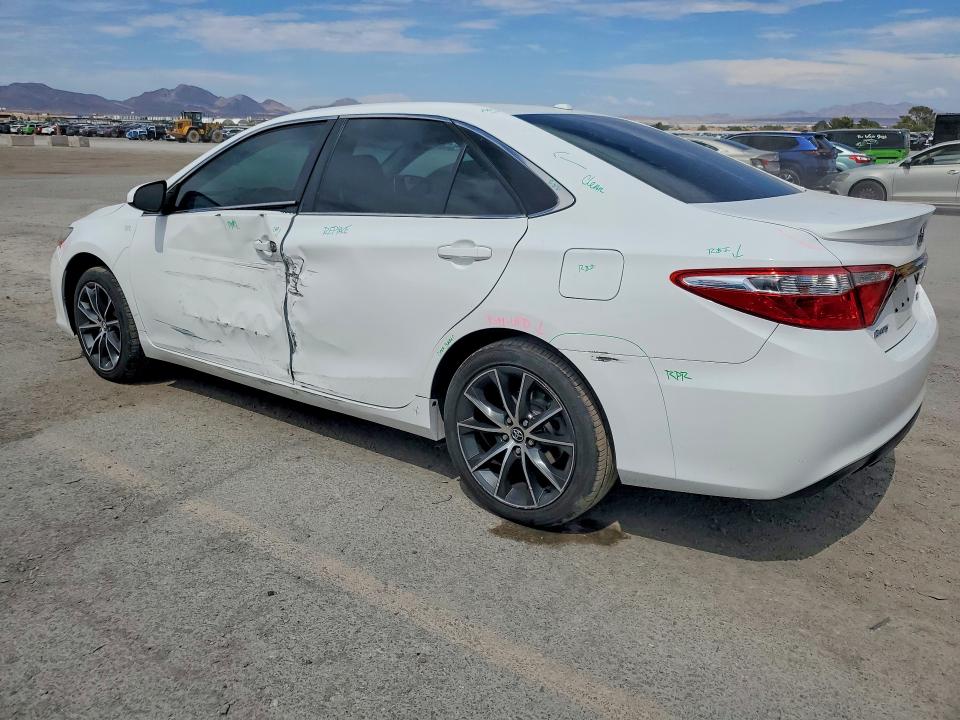 2015 Toyota Camry მანქანა იყიდება აუქციონზე, vin: 4T1BF1FK4FU030220, აუქციონის ნომერი: 60942646