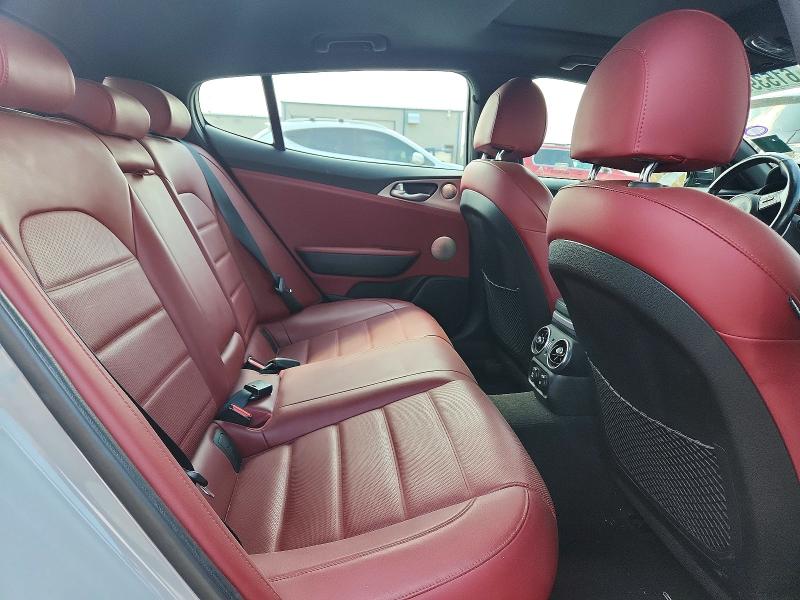 61539626 :رقم المزاد ، KNAE55LC6J6039150 vin ، 2018 Kia Stinger مزاد بيع