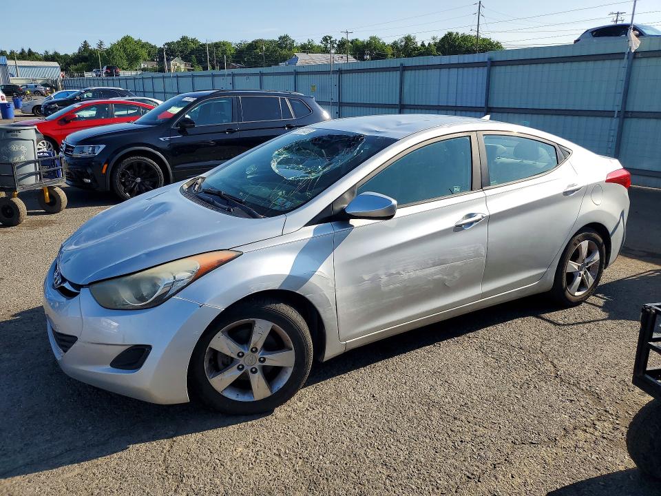 2013 Hyundai Elantra მანქანა იყიდება აუქციონზე, vin: 5NPDH4AE8DH335866, აუქციონის ნომერი: 61299426