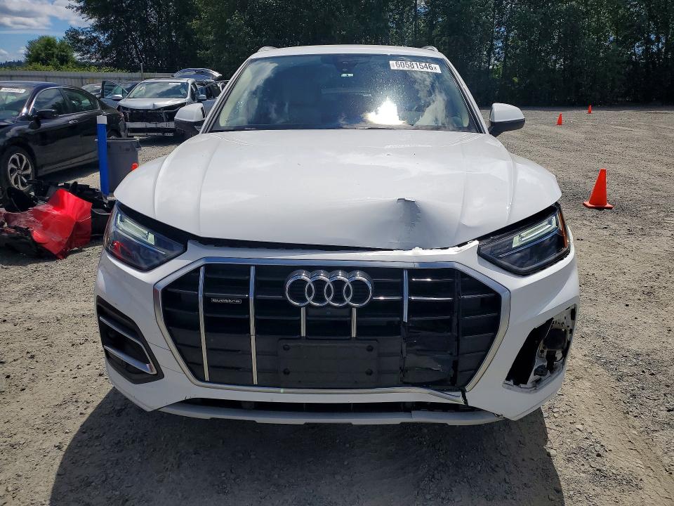 60581546 :رقم المزاد ، WA1BAAFY8M2140326 vin ، 2021 Audi Q5 مزاد بيع