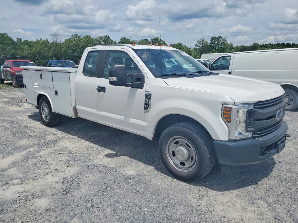 Продажа на аукционе авто 2019 Ford F350, vin: 1FD7X3E62KEC46817, номер лота: 61013086