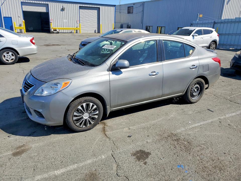 2014 Nissan Versa მანქანა იყიდება აუქციონზე, vin: 3N1CN7AP6EK450497, აუქციონის ნომერი: 61052886