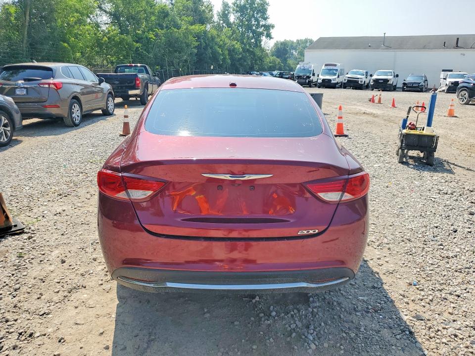 61601166 :رقم المزاد ، 1C3CCCAB5FN731416 vin ، 2015 Chrysler 200 مزاد بيع