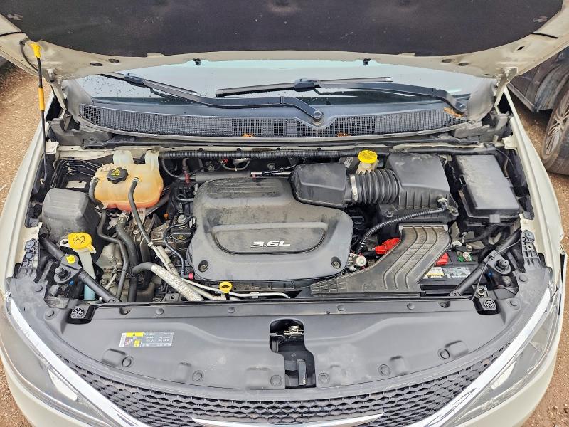 Продажа на аукционе авто 2017 Chrysler Pacifica, vin: 2C4RC1EG6HR743810, номер лота: 61983336