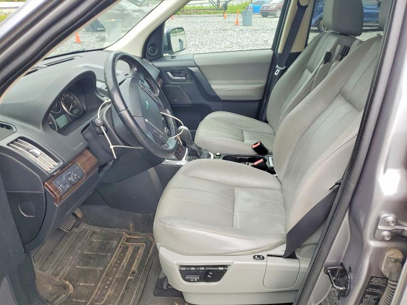 2011 Land Rover Lr2 მანქანა იყიდება აუქციონზე, vin: SALFR2BN8BH280364, აუქციონის ნომერი: 61964276