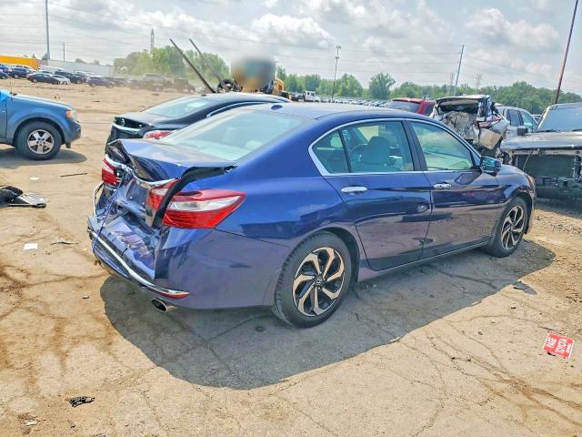 Auction sale of the 2017 Honda Accord, vin: 1HGCR2F88HA212129, lot number: 61332596