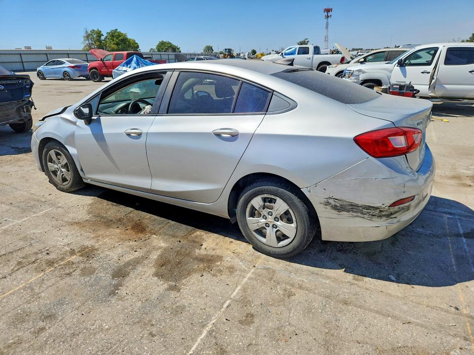2018 Chevrolet Cruze მანქანა იყიდება აუქციონზე, vin: 1G1BC5SM8J7160173, აუქციონის ნომერი: 61627136