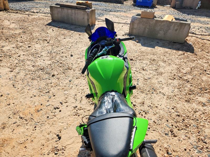 61222346 :رقم المزاد ، JKAEX8B19FDA21837 vin ، 2015 Kawasaki Ex300 مزاد بيع
