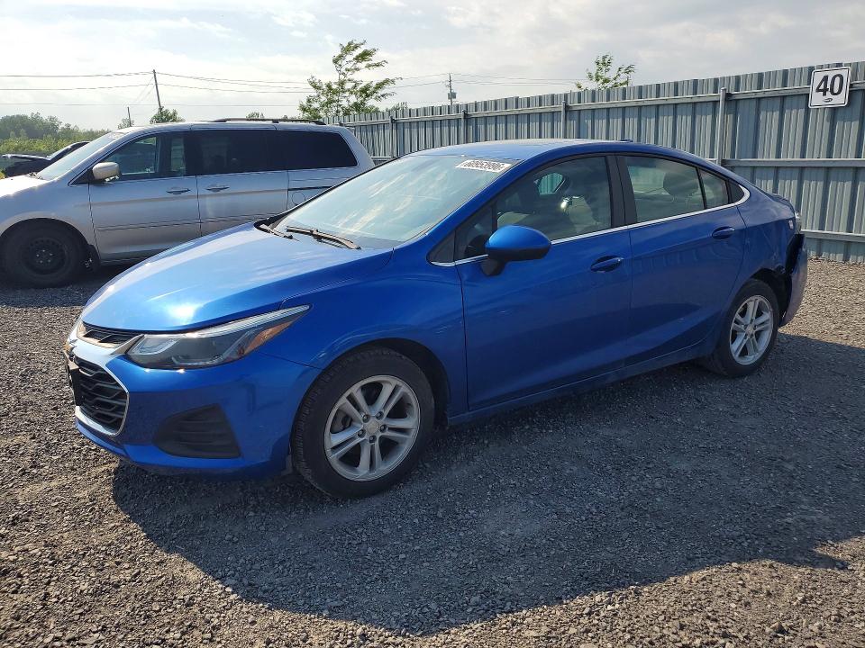 2017 Chevrolet Cruze მანქანა იყიდება აუქციონზე, vin: 3G1BE5SM2HS521810, აუქციონის ნომერი: 60953996