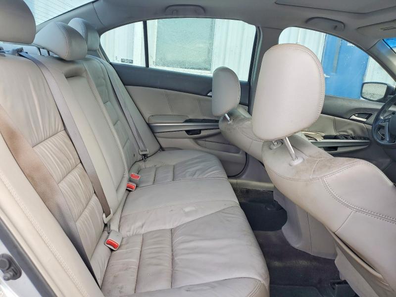 61040676 :رقم المزاد ، 1HGCP36878A070786 vin ، 2008 Honda Accord مزاد بيع
