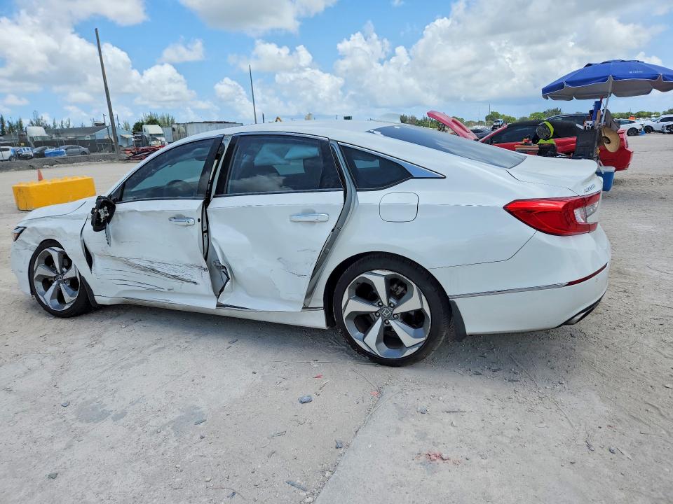 62156276 :رقم المزاد ، 1HGCV1F91JA044676 vin ، 2018 Honda Accord مزاد بيع
