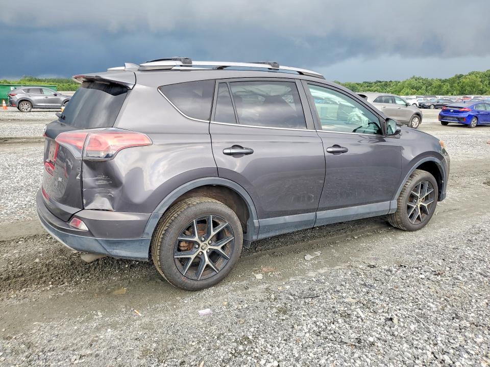 60755236 :رقم المزاد ، 2T3NFREV6HW363388 vin ، 2017 Toyota Rav4 مزاد بيع