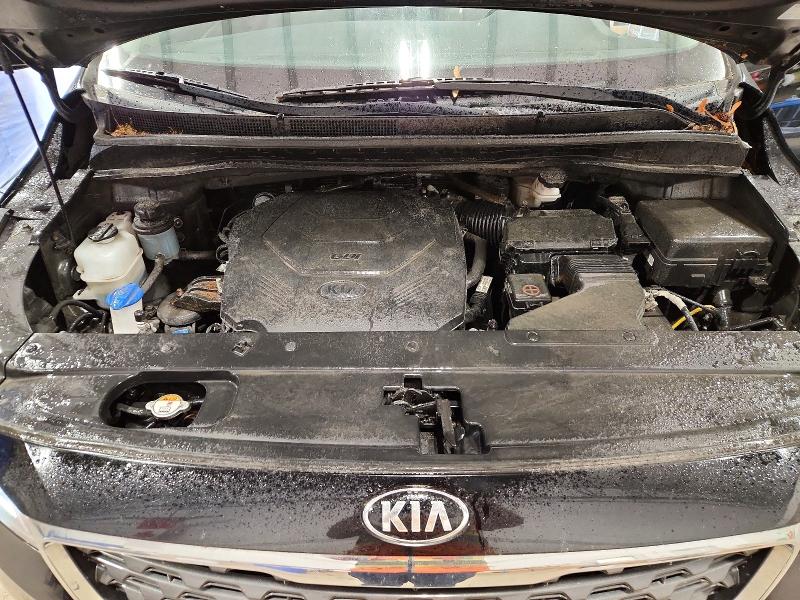 62226626 :رقم المزاد ، KNDMB5C10M6675122 vin ، 2021 Kia Sedona مزاد بيع