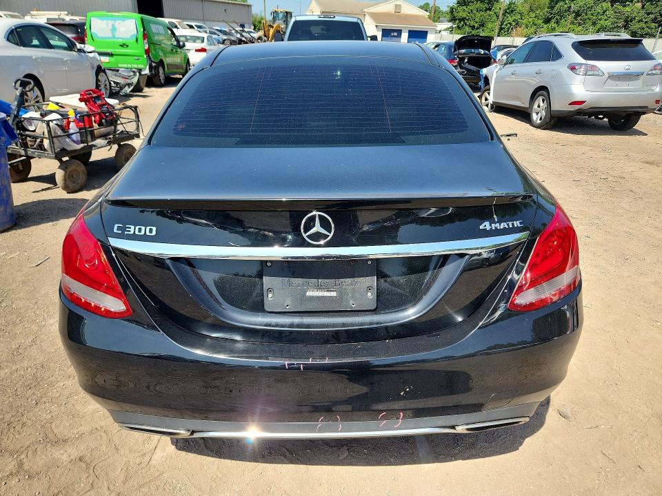 2018 Mercedes-benz C მანქანა იყიდება აუქციონზე, vin: 55SWF4KB1JU261573, აუქციონის ნომერი: 58327506