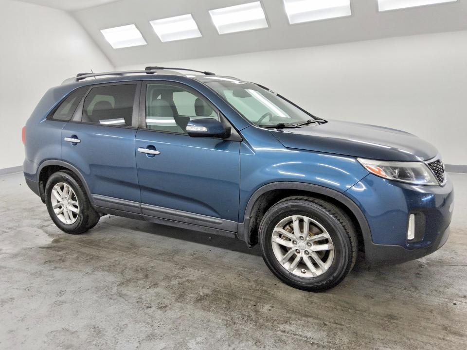 Продажа на аукционе авто 2015 Kia Sorento, vin: 5XYKT4A62FG570577, номер лота: 58717526