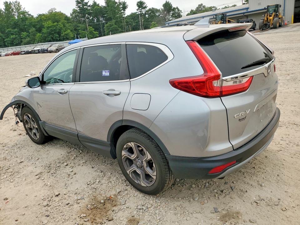 60888926 :رقم المزاد ، 7FARW2H57JE056901 vin ، 2018 Honda Cr-v مزاد بيع