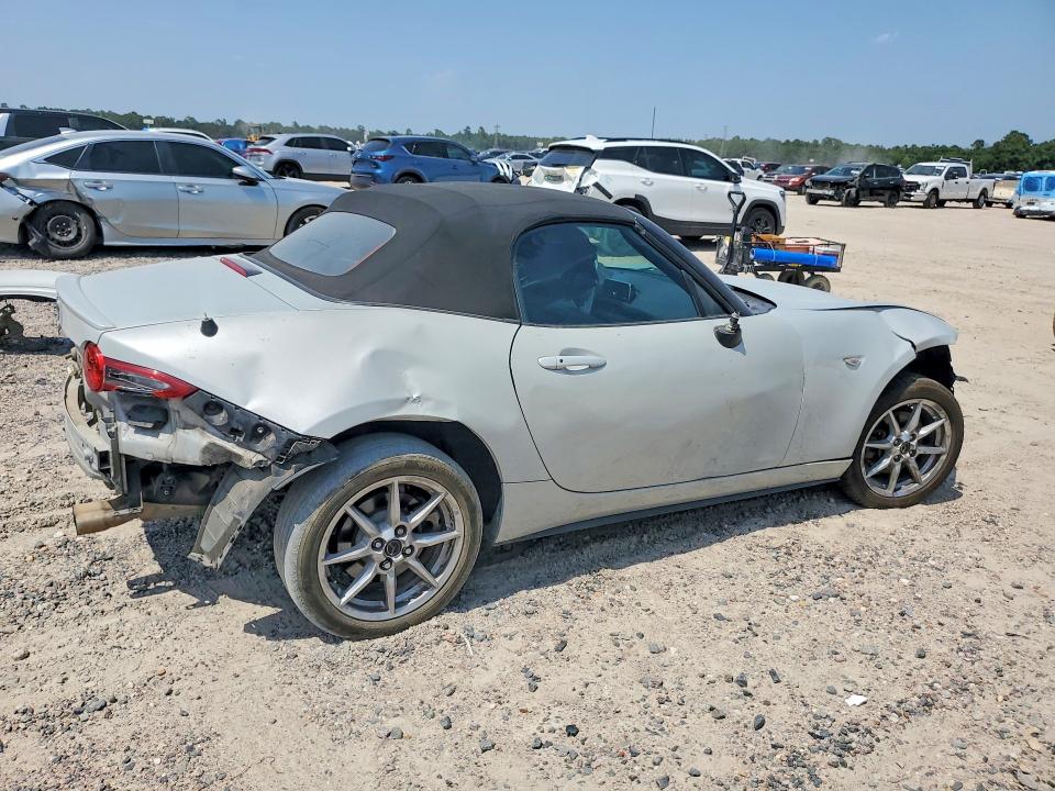 62116716 :رقم المزاد ، JM1NDAB73H0120820 vin ، 2017 Mazda Mx-5 Miata مزاد بيع