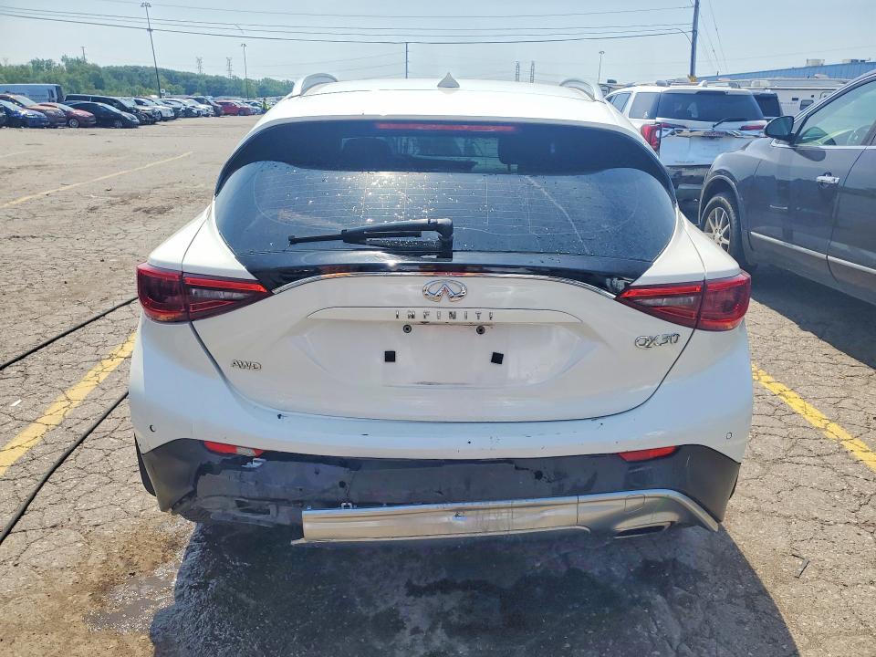 60389876 :رقم المزاد ، SJKCH5CR0HA031250 vin ، 2017 Infiniti Qx30 مزاد بيع