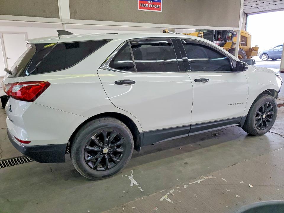 Продажа на аукционе авто 2019 Chevrolet Equinox, vin: 2GNAXUEV6K6295862, номер лота: 61783076