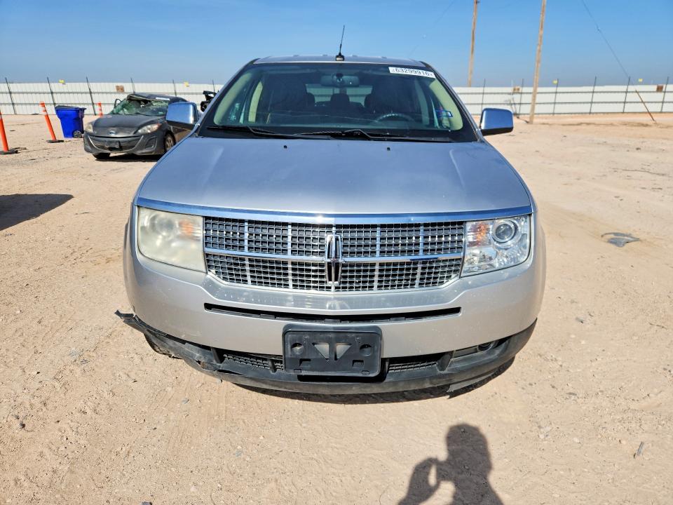 Продажа на аукционе авто 2010 Lincoln Mkx, vin: 2LMDJ8JC0ABJ27126, номер лота: 63299916