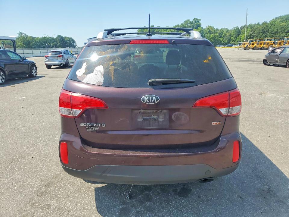 2014 Kia Sorento მანქანა იყიდება აუქციონზე, vin: 5XYKT3A67EG479121, აუქციონის ნომერი: 60446576