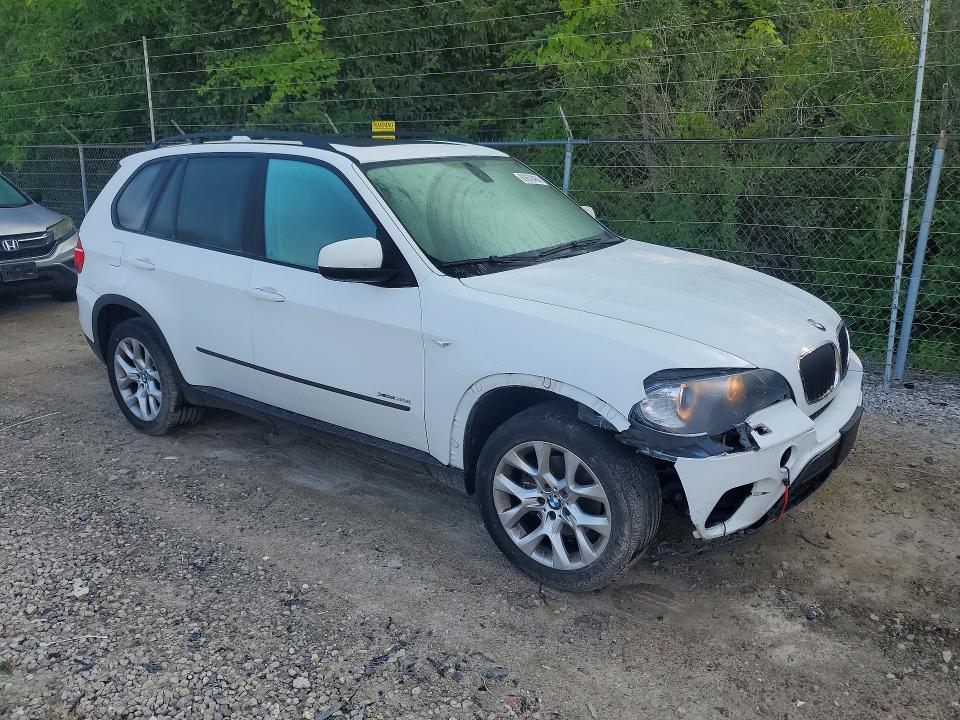 61670466 :رقم المزاد ، 5UXZV4C59BL742551 vin ، 2011 Bmw X5 مزاد بيع