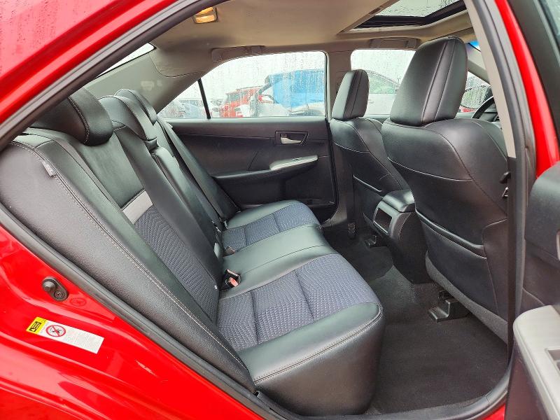 61629836 :رقم المزاد ، 4T1BF1FK5CU620857 vin ، 2012 Toyota Camry مزاد بيع