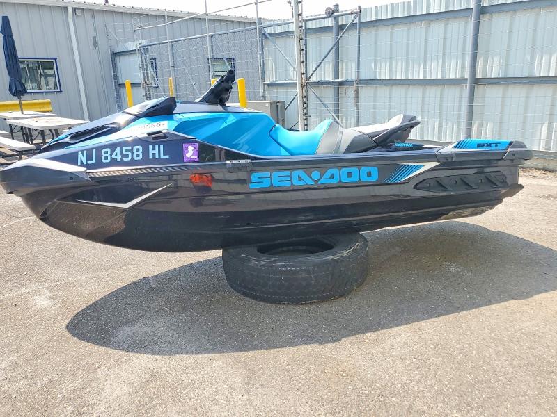 60620566 :رقم المزاد ، YDV03230K718 vin ، 2018 Sea Doo Rxt مزاد بيع