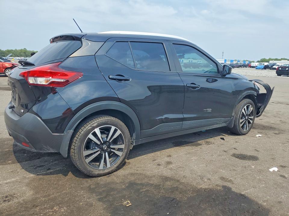 Продаж на аукціоні авто 2019 Nissan Kicks, vin: 3N1CP5CU3KL544392, номер лоту: 63417316