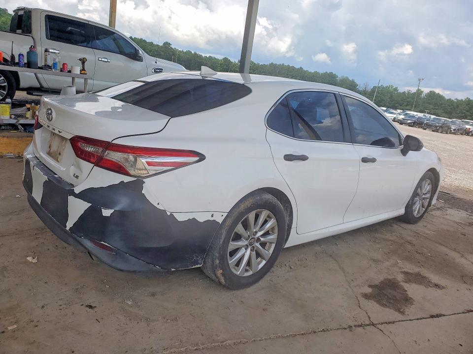 2019 Toyota Camry მანქანა იყიდება აუქციონზე, vin: 4T1B11HK1KU790143, აუქციონის ნომერი: 60862676