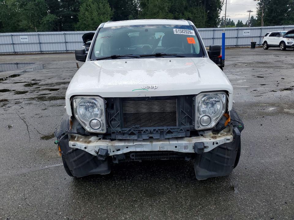 2010 Jeep Liberty მანქანა იყიდება აუქციონზე, vin: 1J4PP2GK8AW129142, აუქციონის ნომერი: 61582026