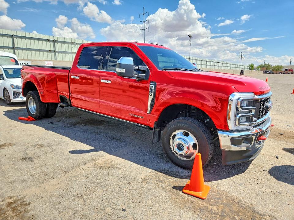 2024 Ford F350 მანქანა იყიდება აუქციონზე, vin: 1FT8W3DM4REE14740, აუქციონის ნომერი: 61580656