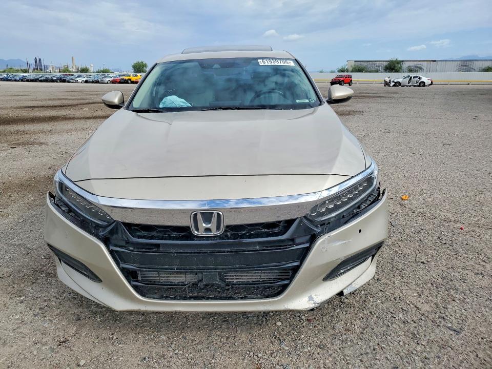 Auction sale of the 2020 Honda Accord, vin: 1HGCV2F96LA020706, lot number: 61939706