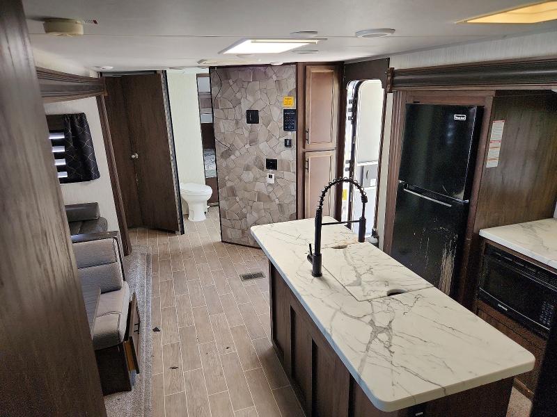 2020 Forest River Cherokee 304bh მანქანა იყიდება აუქციონზე, vin: 4X4TCKF2XLX143567, აუქციონის ნომერი: 62460716
