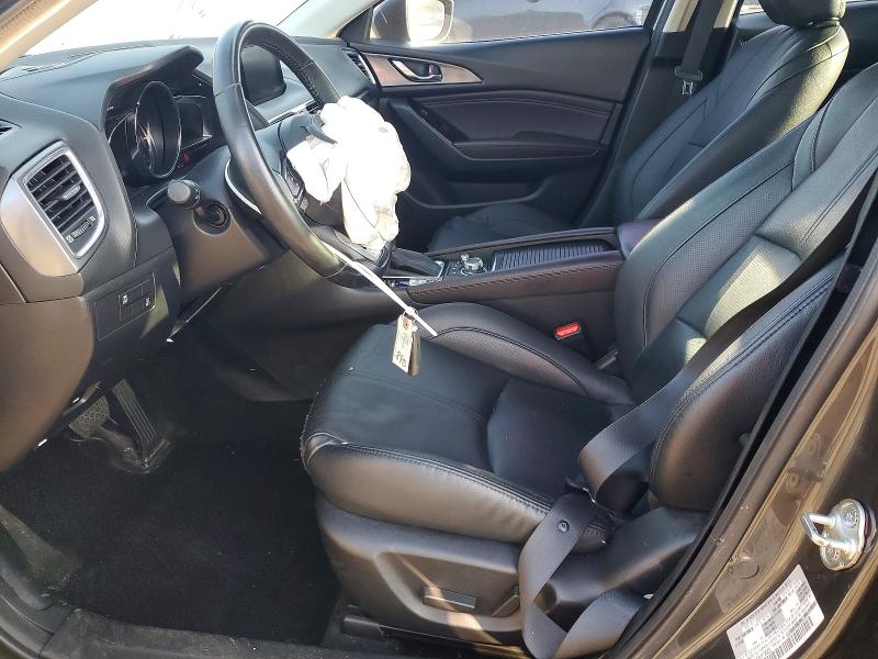62397856 :رقم المزاد ، 3MZBN1W39JM195206 vin ، 2018 Mazda 3 مزاد بيع