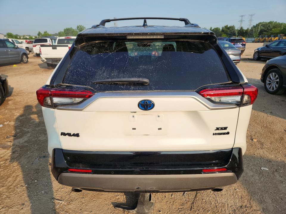 60667686 :رقم المزاد ، 4T3E6RFV8MU040579 vin ، 2021 Toyota Rav4 مزاد بيع