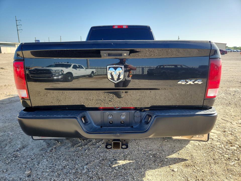 61440456 :رقم المزاد ، 3C63RRGJ7JG267064 vin ، 2018 Ram 3500 مزاد بيع